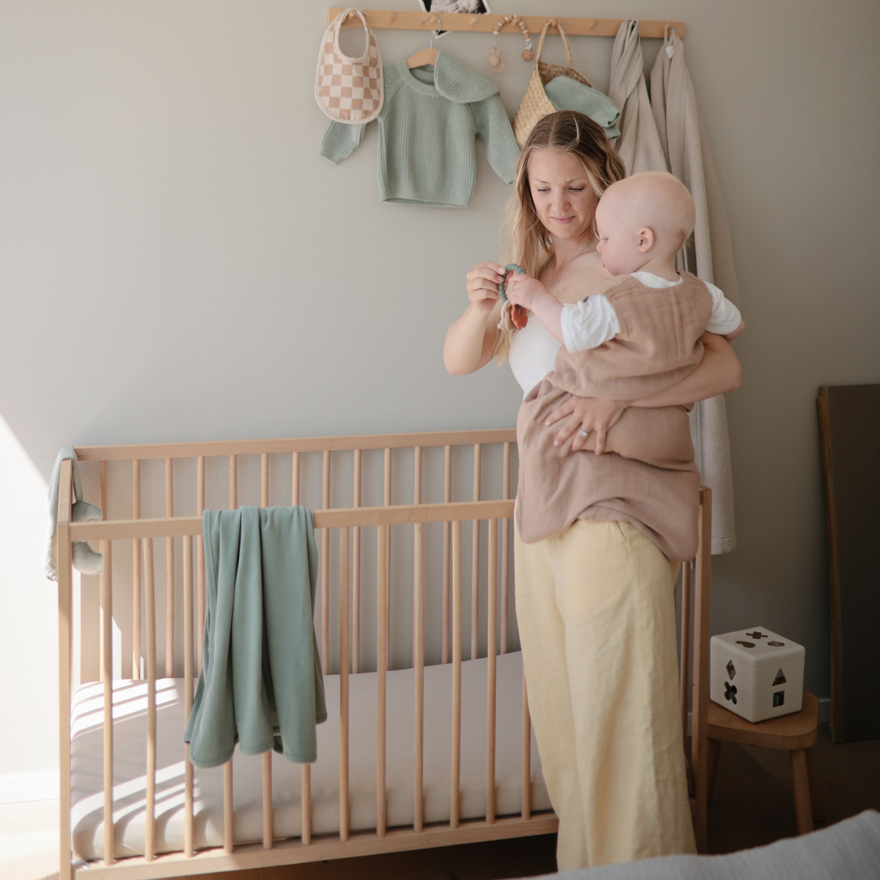 Image of Stretchy Crib Sheet